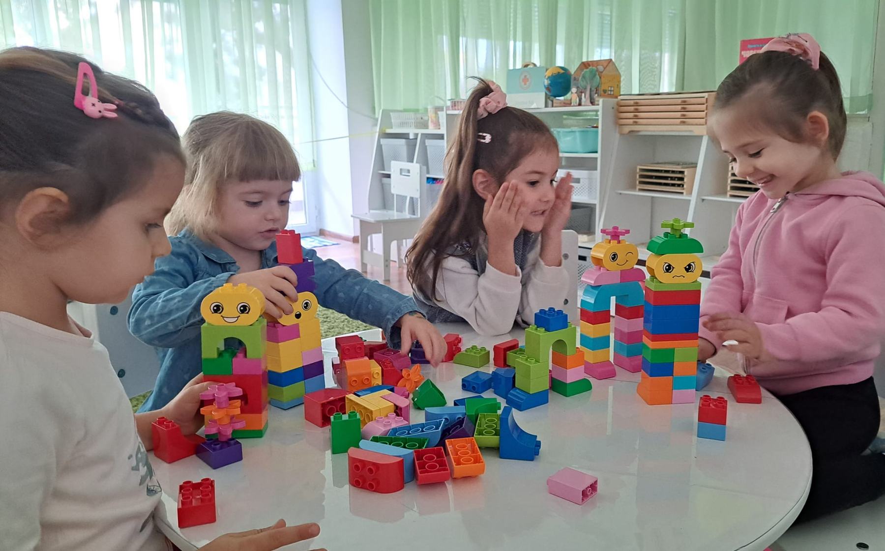 LEGO EDUCATION